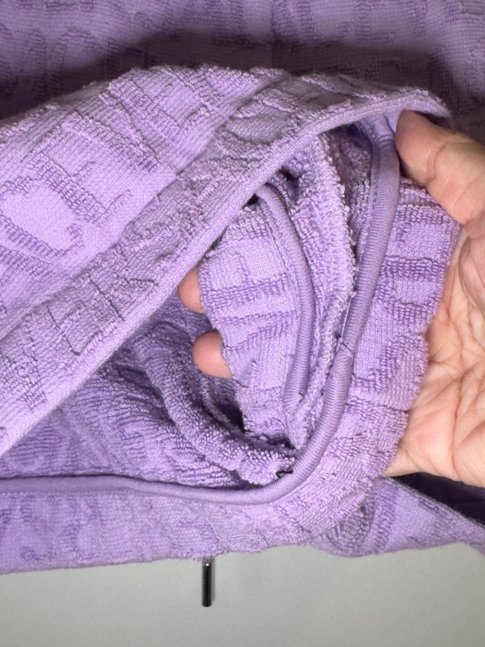 Versace Logo Jacquard Towel Logo Stitched Shorts in Lilac - Picture 9 of 14